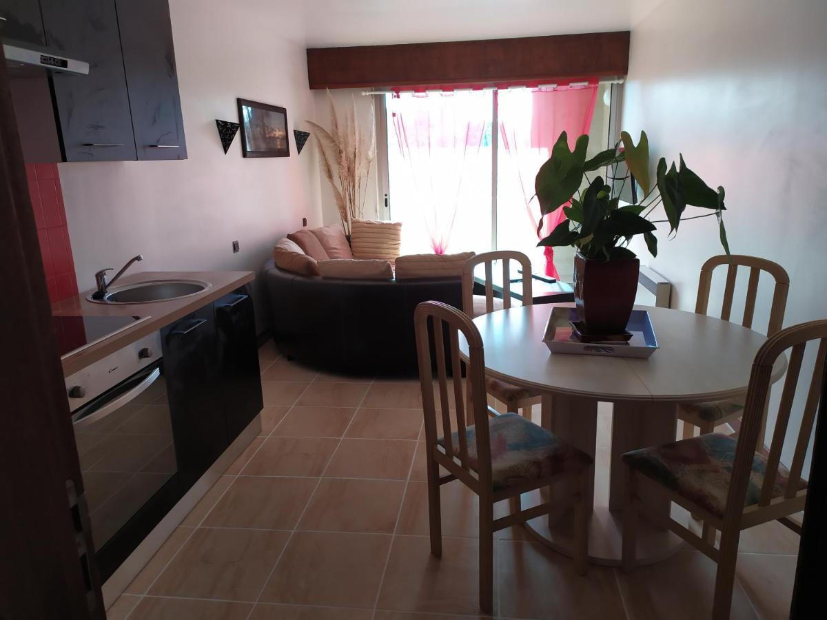 50M2 2 à 4 Pers TOUT CONFORT BALCONS JARDIN TERRASSE Les Albres Exterior foto
